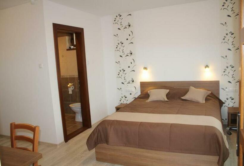 Apartament 1 Dormitori, Casa 77 Praid