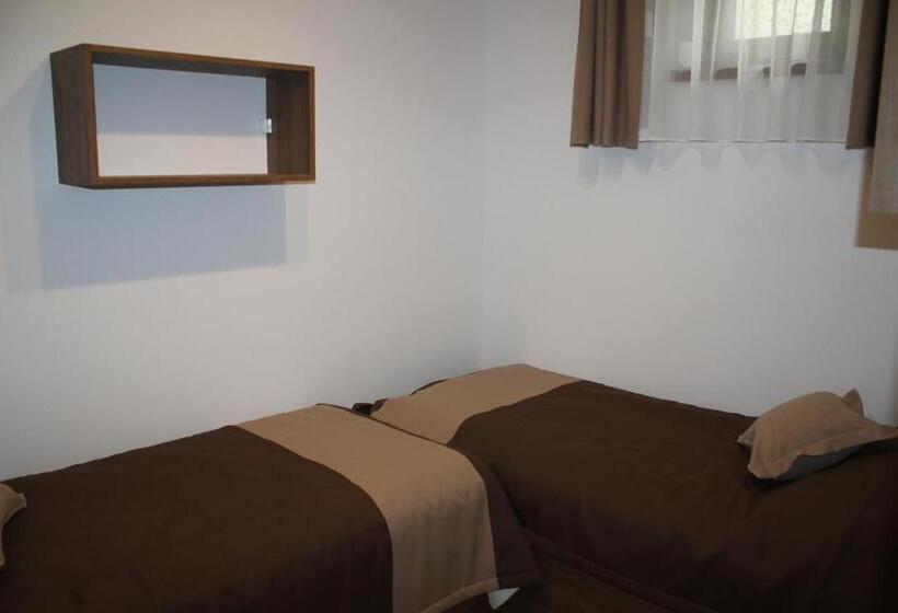 Apartament 1 Dormitori, Casa 77 Praid