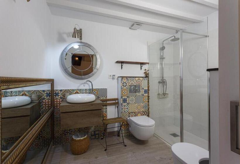 اتاق استاندارد چهار تخته, Casa Catalina