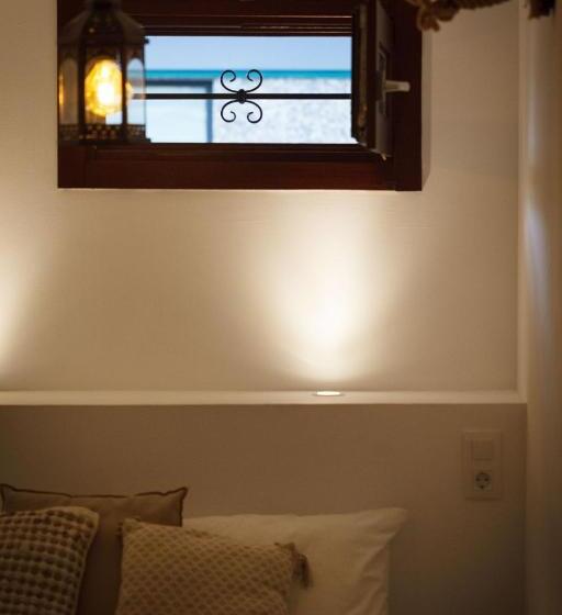 اتاق استاندارد چهار تخته, Casa Catalina