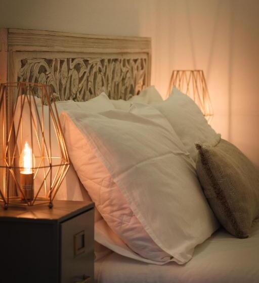 اتاق عادی, Casa Catalina