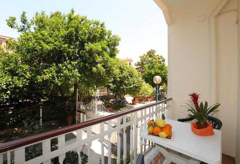 בית, 2 חדרי שינה, Estate4home   Casa Laura