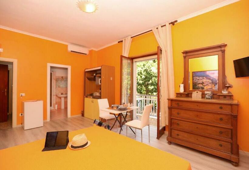 חדר סטנדרט עם טרסה, Estate4home   Casa Laura