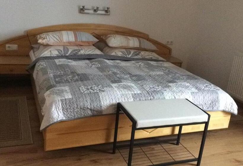 Апартаменты 2 Спальни, Gästehaus Hanser