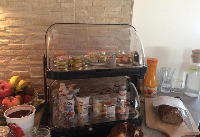 Номер Стандарт с Балконом, Gästehaus Hanser