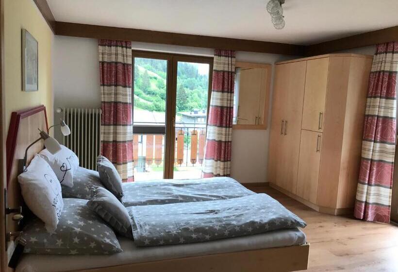 Номер Стандарт с Балконом, Gästehaus Hanser