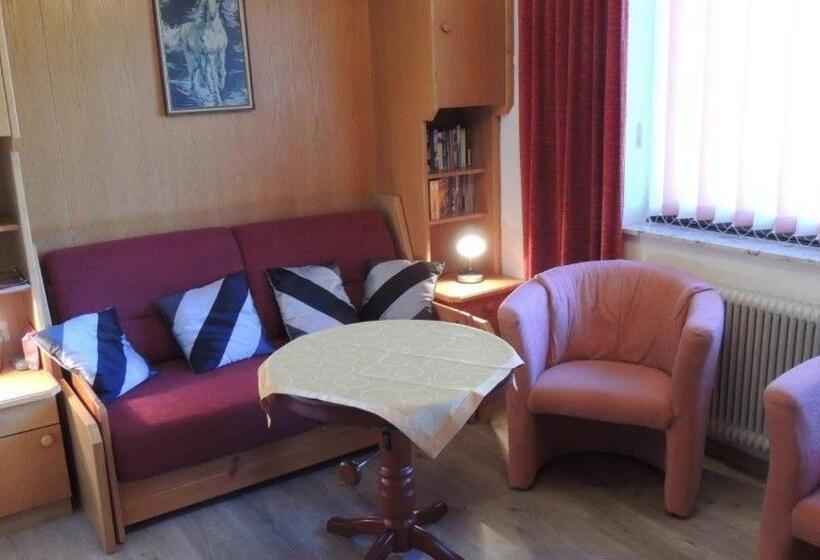 חדר סטנדרט עם מרפסת, Gästehaus Kratzer