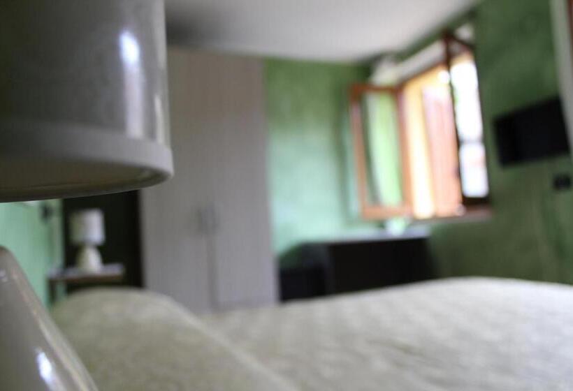 חדר סטנדרט, Su Campanile