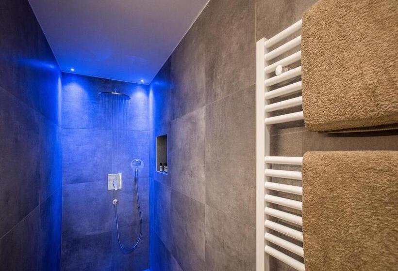 침실 2개 아파트, Residence Rösch