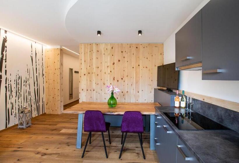 침실 1개 발코니 아파트, Residence Rösch