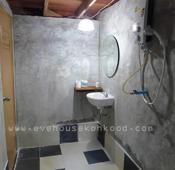 Perhehuone, Eve House Koh Kood