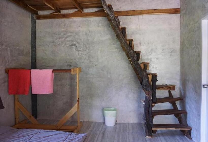 בונגלו משפחתי, Eve House Koh Kood