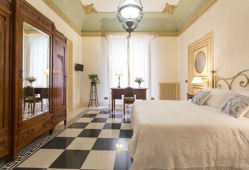 高级三人间, B&b Porta Carolina