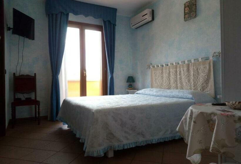 带山景的复式房间, Grotta Delle Fate