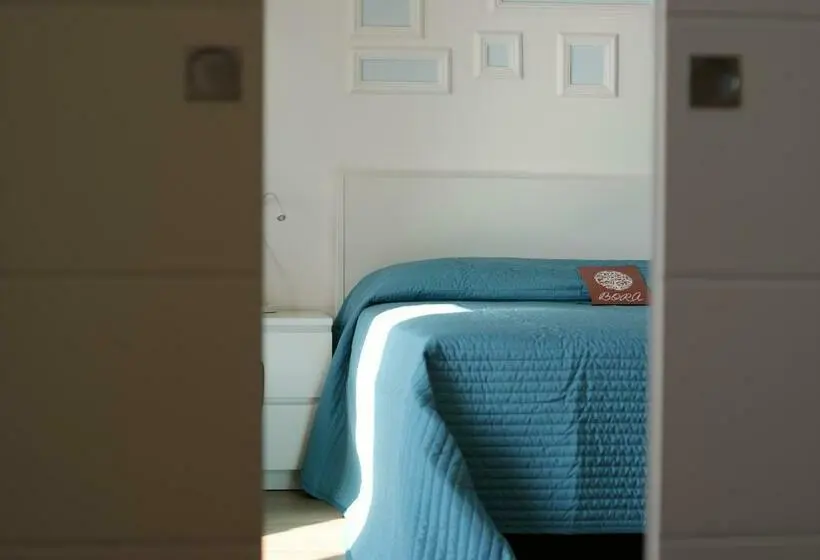 デラックスルーム, Bora B&b