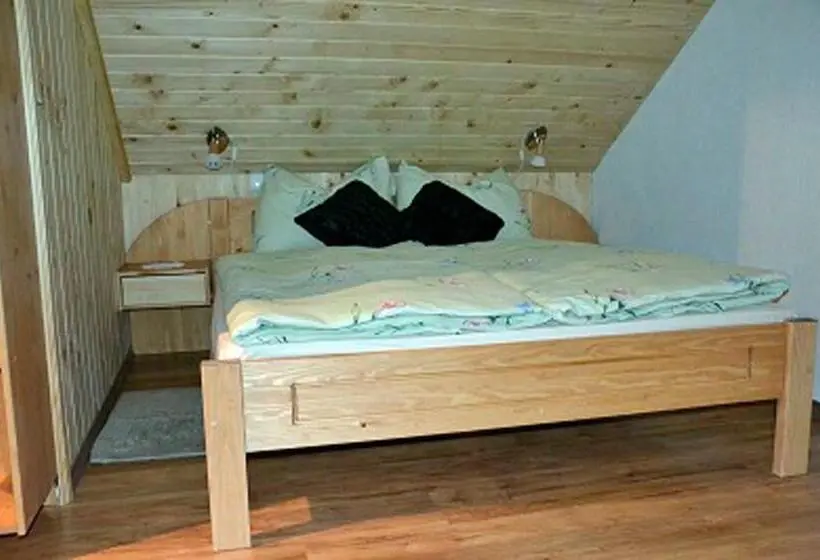 سوییت دوبلکس, Ekoturizem Viženčar