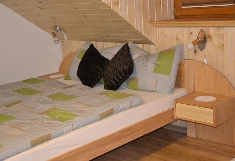 اتاق خانوادگی, Ekoturizem Viženčar