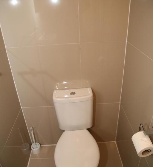 スタンダード４人部屋, Victorin House   All Rooms Are En Suite