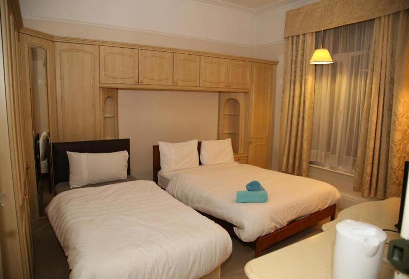חדר משפחתי, Victorin House   All Rooms Are En Suite