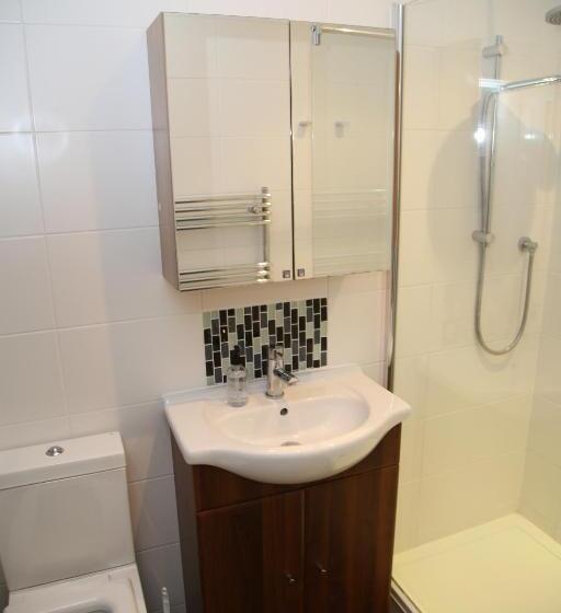 חדר סטנדרט לארבעה, Victorin House   All Rooms Are En Suite