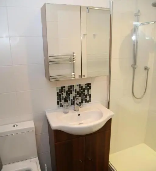 スタンダード４人部屋, Victorin House   All Rooms Are En Suite