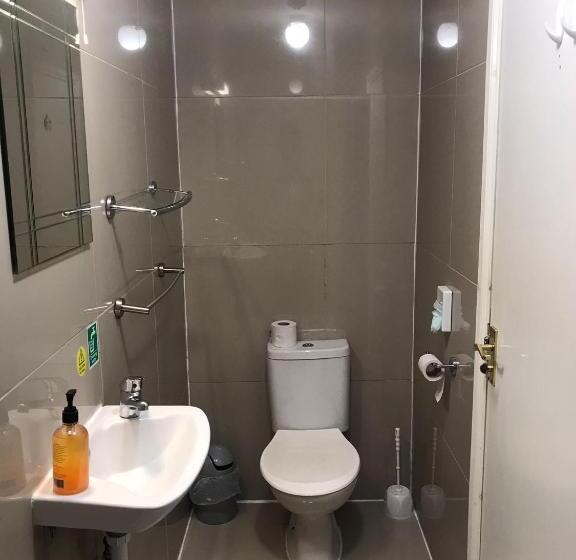 חדר דלוקס, Victorin House   All Rooms Are En Suite