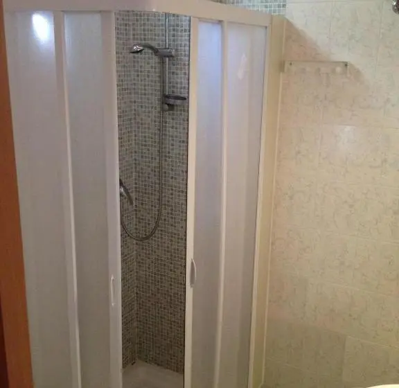 آپارتمان 2 خوابه, Residence Regine Club