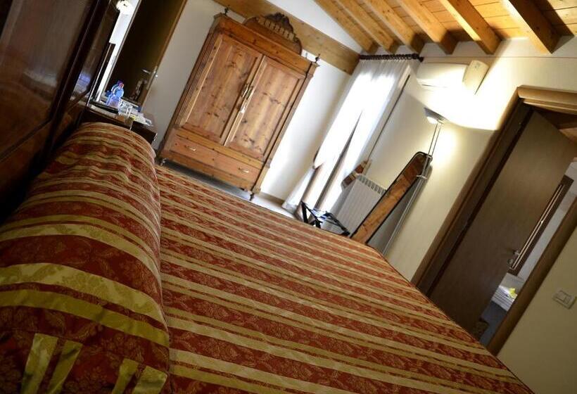 Номер Стандарт с Террасой, 9 Muse Bed And Breakfast
