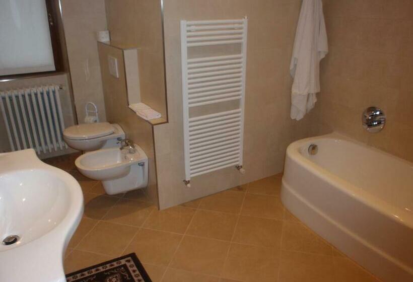 Economy Triple Room, B&b Ca Tunin