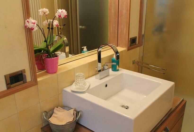 اتاق لوکس, B&b La Ceresara