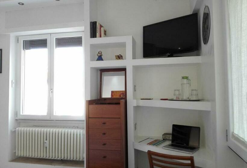 اتاق لوکس, B&b Rosa Blu