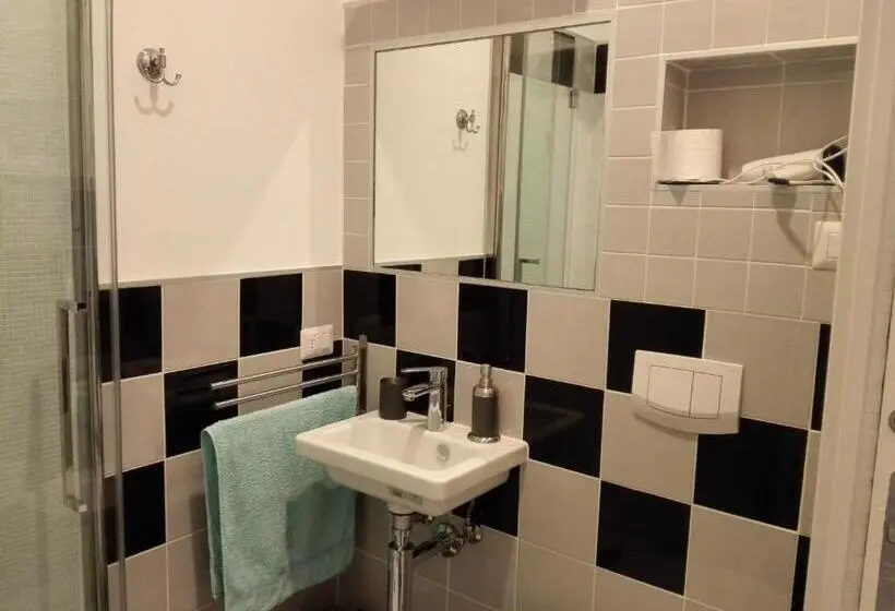 اتاق استاندارد یک نفره, B&b Rosa Blu