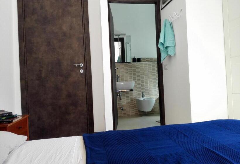 اتاق لوکس, B&b Rosa Blu