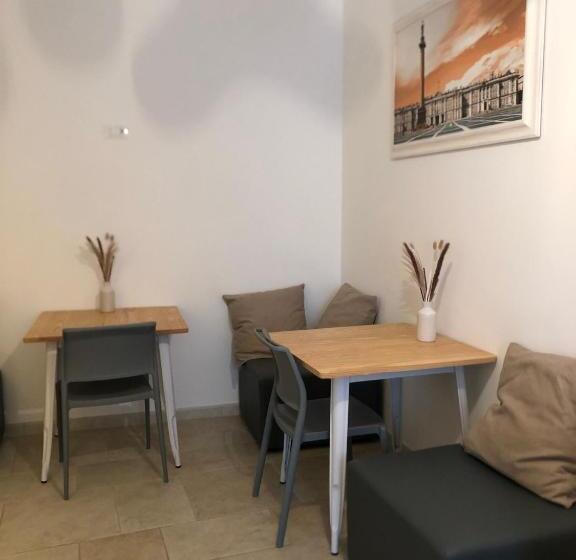 Номер Стандарт с Балконом, Donna Nina