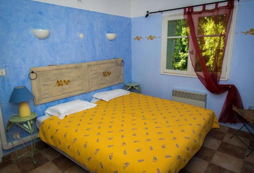 침실 3개 아파트, Mas De Shogol