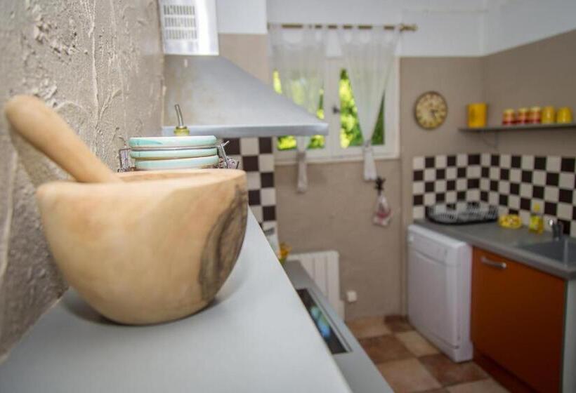 침실 3개 아파트, Mas De Shogol