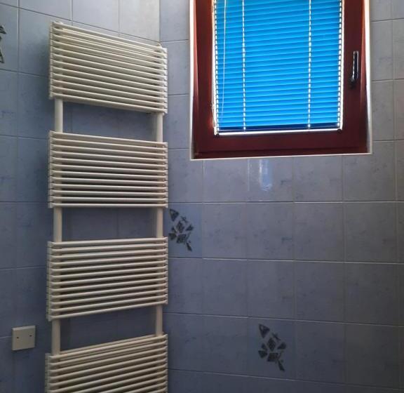 اتاق استاندارد, Rooms čehovin