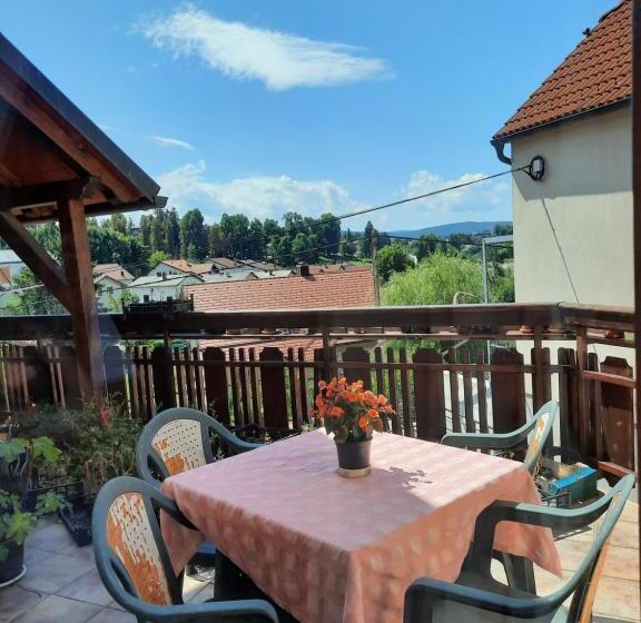 اتاق استاندارد, Rooms čehovin