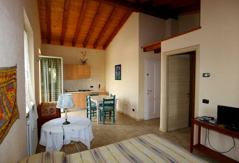 标准工作室带阳台, Corte Valesana