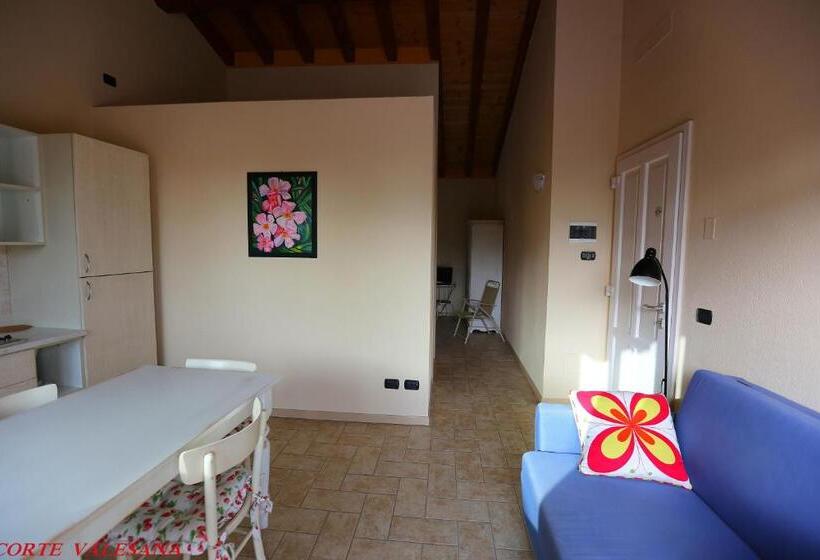 带1个卧室的带阳台的公寓, Corte Valesana