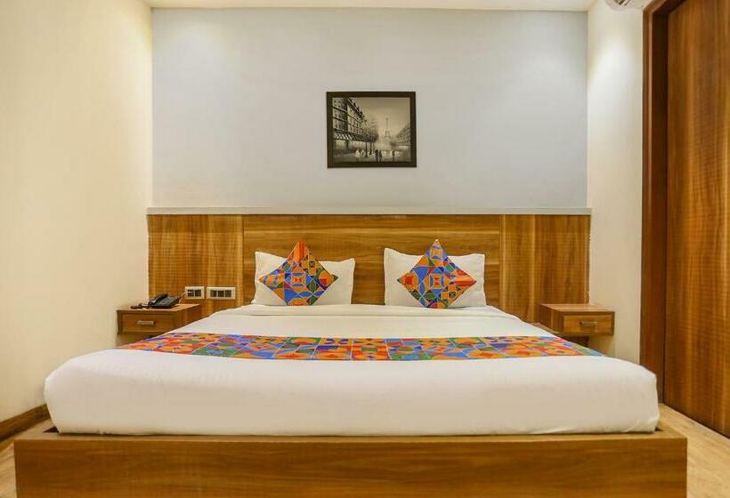 디럭스 룸, Fabhotel Royal Touch Patel Nagar