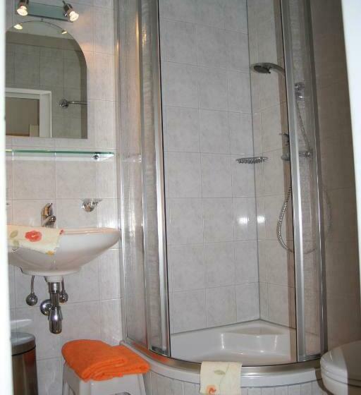 غرفة قياسية مزوَّدة بشُرفة, Frühstückspension Alpenrose Bed & Breakfast