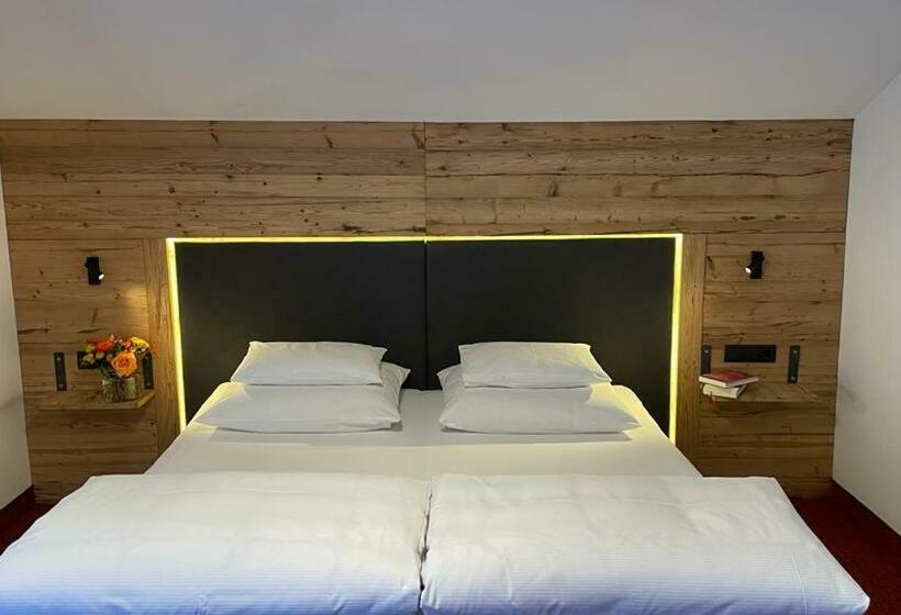 Номер Стандарт, Frühstückspension Türtscher