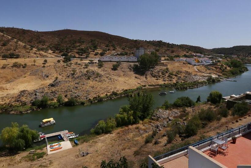 סטודיו סטנדרט עם מרפסת, Alojamentos Oasis