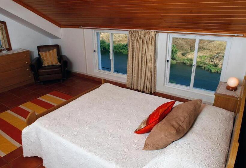 اتاق استاندارد سه نفره, Alojamentos Oasis