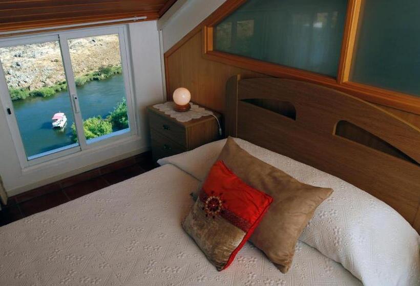 חדר סטנדרט לשלושה, Alojamentos Oasis