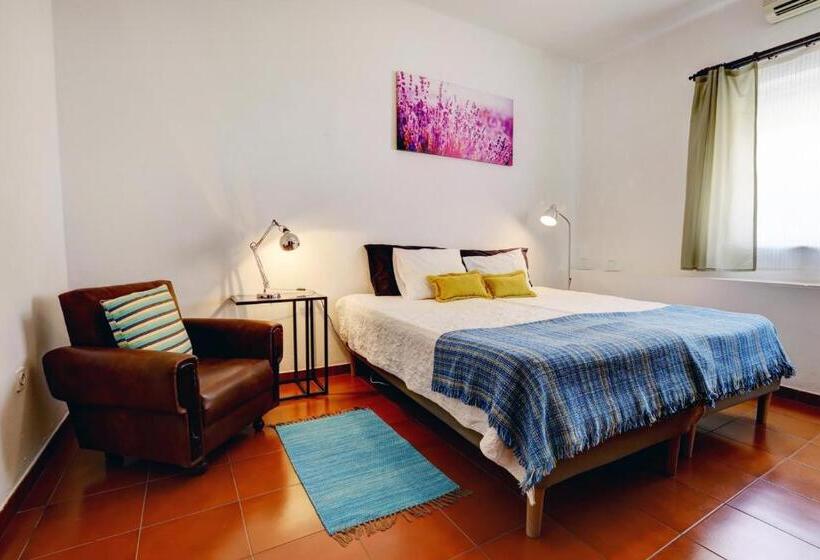اتاق استاندارد, Alojamentos Oasis