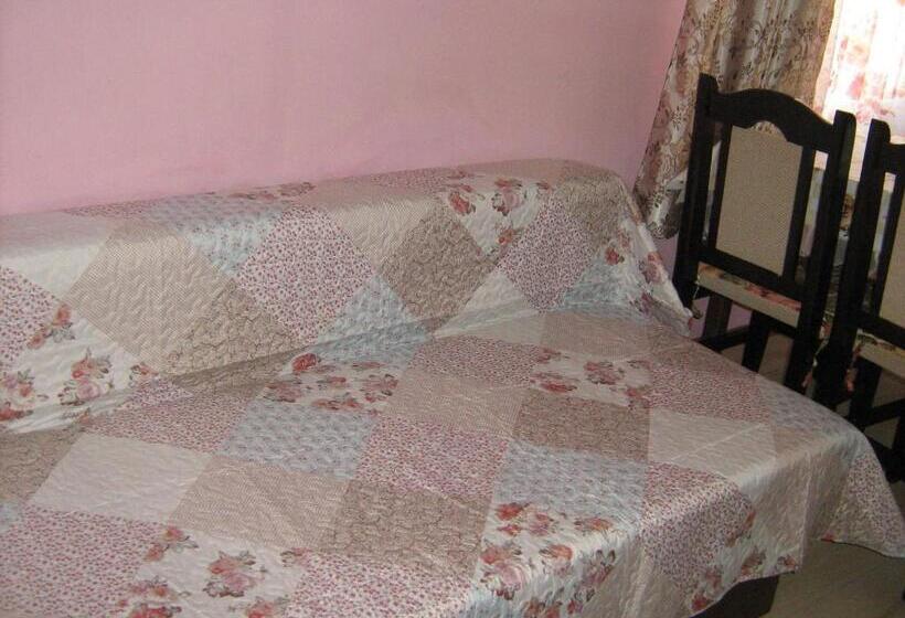 Lejlighed 1 Soveværelse, Apartment Nevena