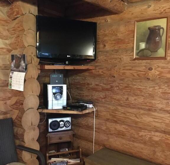 خانه 3 خوابه, Brīvdienu Māja Polīši