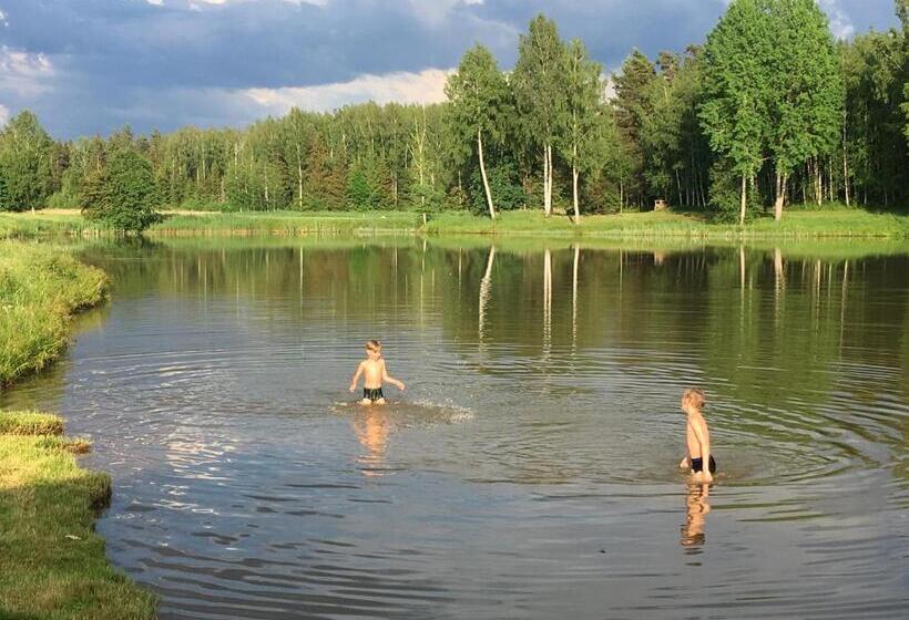 خانه 3 خوابه, Brīvdienu Māja Polīši